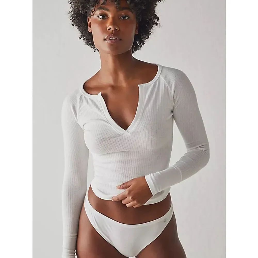 Free People GREY Billie Layering Top
Shop Medium